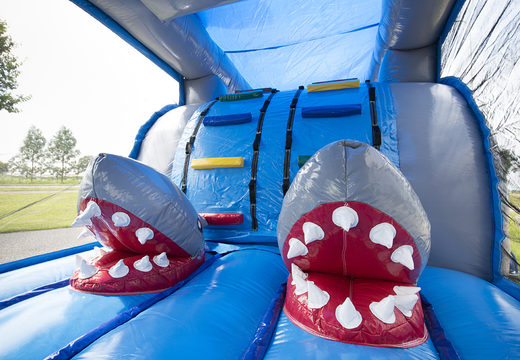 Ordene una pista americana con temática de tiburones para niños. Compre pistas americanas inflables en línea ahora en JB Hinchables España
