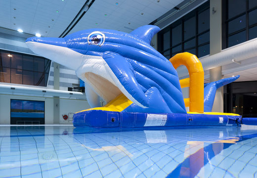 Compre un tobogán de piscina inflable hermético con un tema de delfines para jóvenes y mayores. Ordene atracciones acuáticas inflables ahora en línea en JB Hinchables España