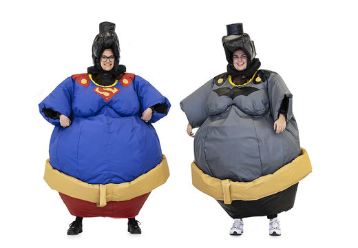 Ordene trajes de sumo inflables en el tema de Superman y Batman para jóvenes y mayores. Comprar trajes de sumo hinchables online en JB Hinchables España