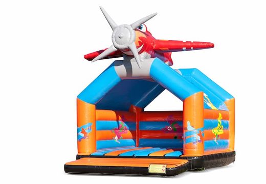 Compra un grande castillo hinchable con un tema avión para  niños. Compra castillos hinchables en línea en JB Hinchables España