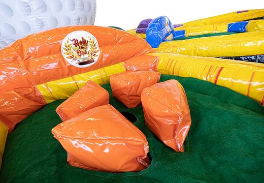 Castillo hinchable en formato golf park en JB Inflatables